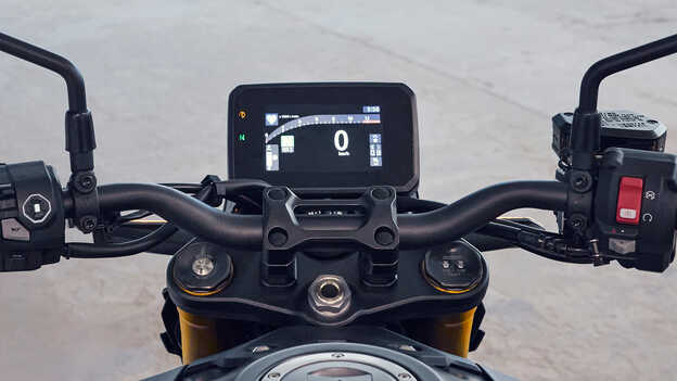 Premium Full Colour 5-Inch TFT Screen