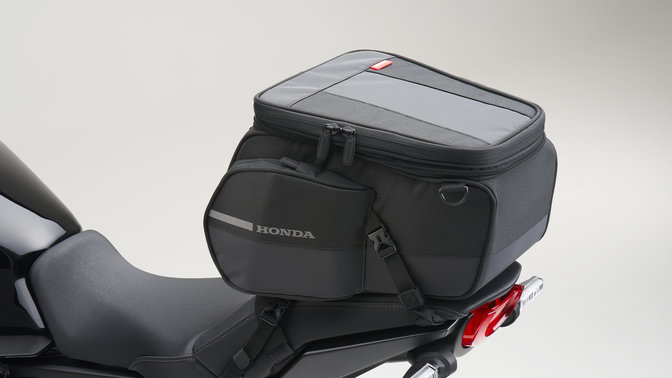 CB1000R Black Edition, REAR SEAT BAG