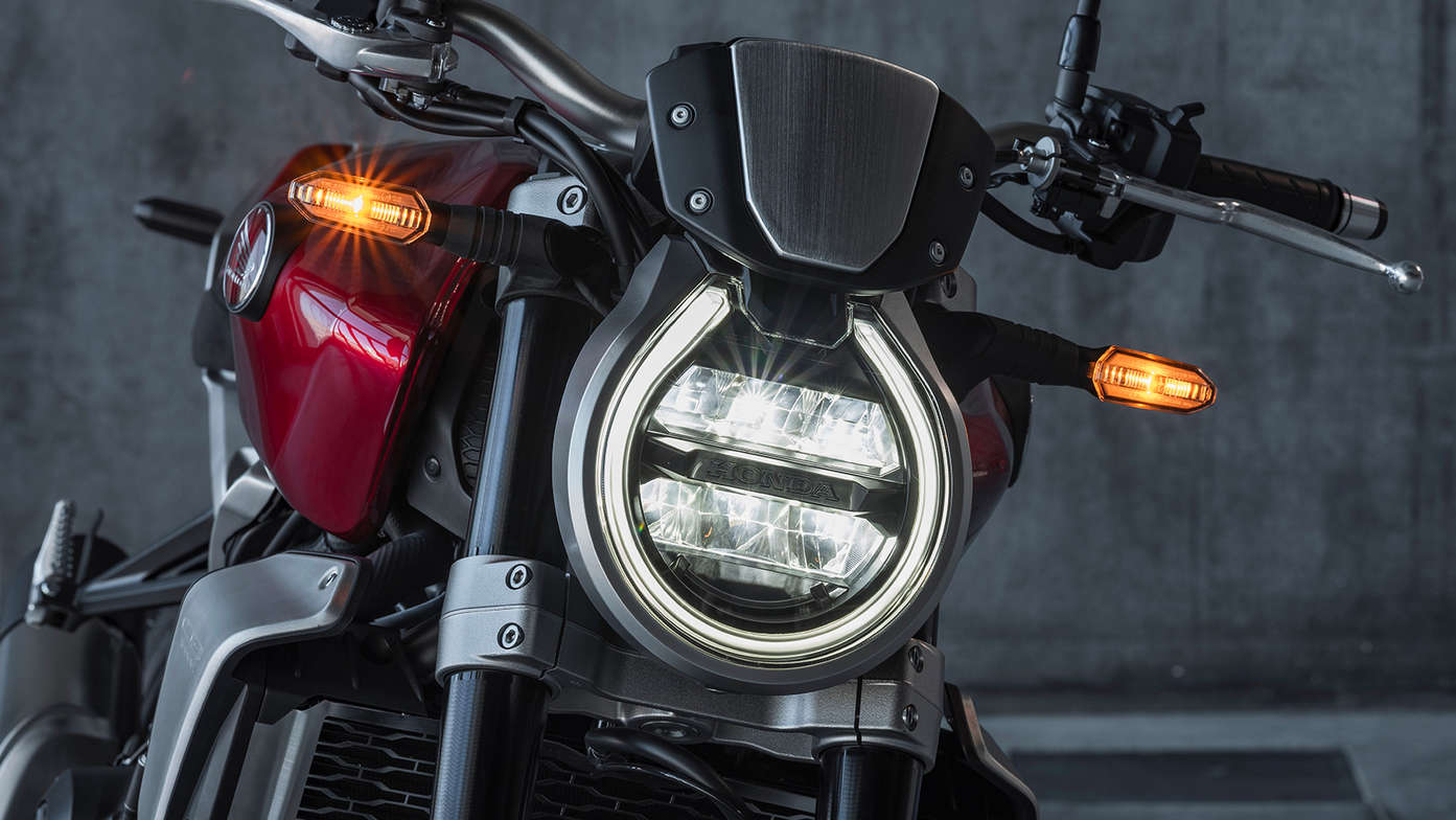 Honda CB1000R, Full beam ahead