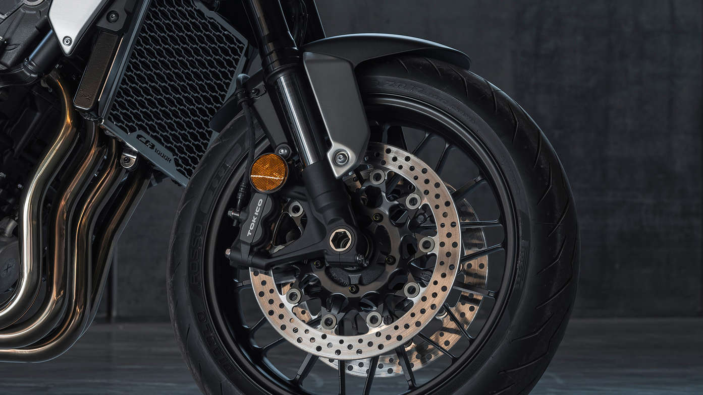 Honda CB1000R, Stopping power