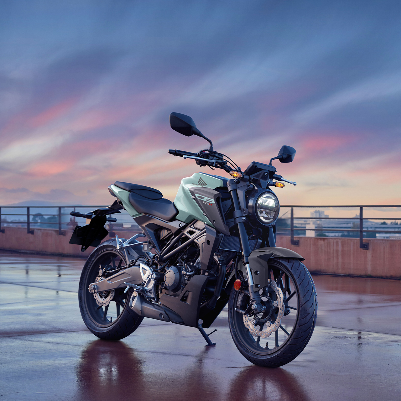 Honda | CB125R| Street| Stripped for the street