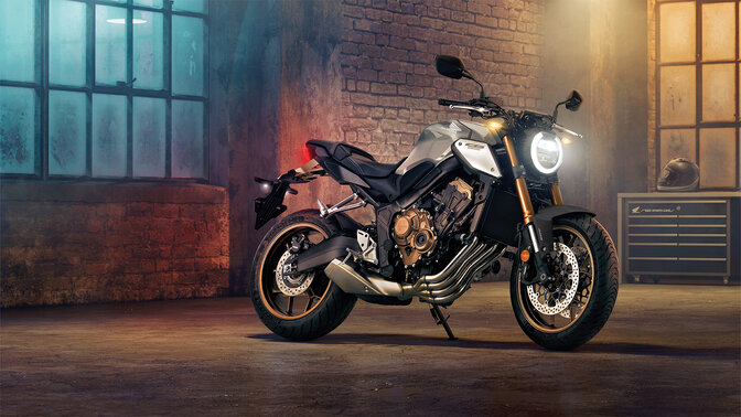 Honda street bikes store