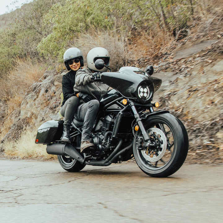 Honda shop rebel 900