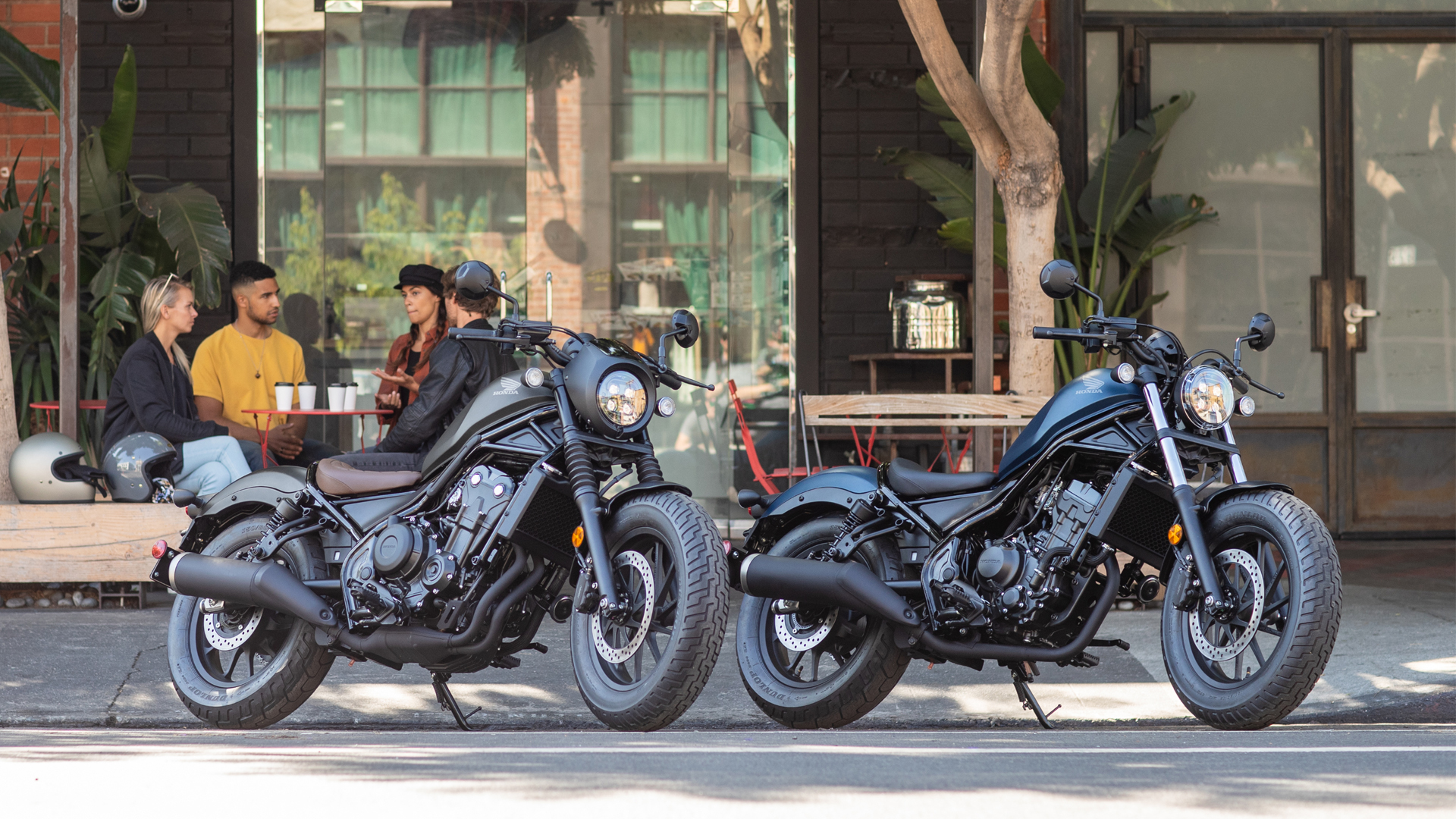 CMX500 Rebel front ¾ in city location