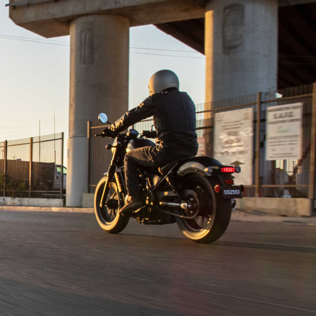 Honda top rebel 500