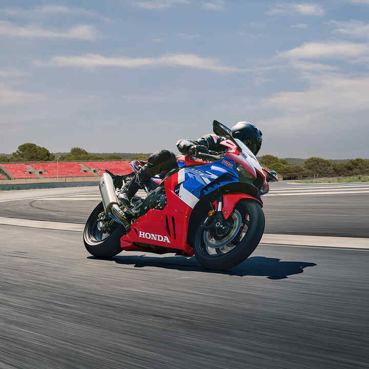 Honda CBR1000RR-R Fireblade on apex of racetrack