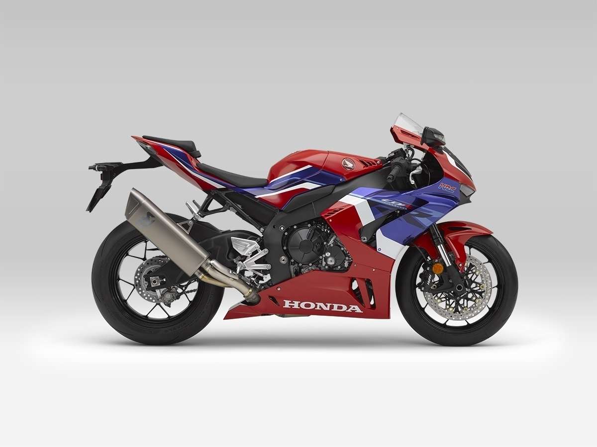 Honda CBR1000RR-R Fireblade left side studio shot