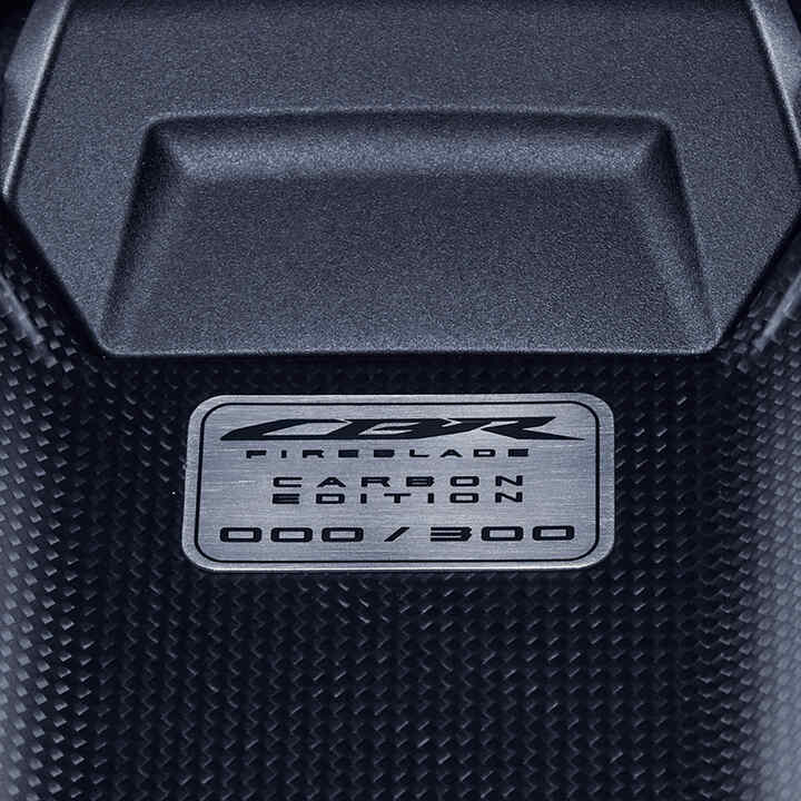 CBR1000RR-R Fireblade Carbon Edition 300 units