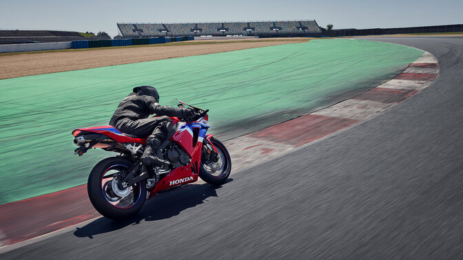 CBR600RR side on dynamic shot on track