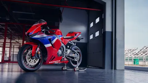 CBR600RR front three quarter static in pit garage.