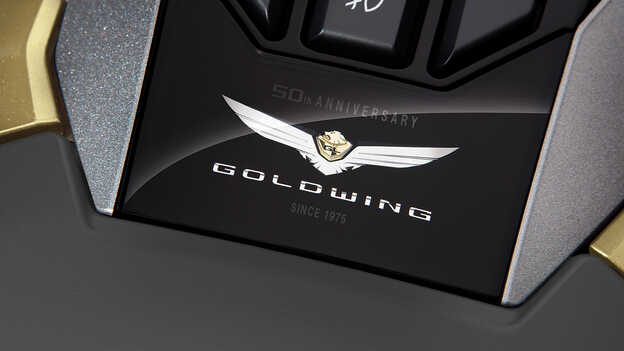 Honda GL1800 Gold Wing Tour, Airbag equipped