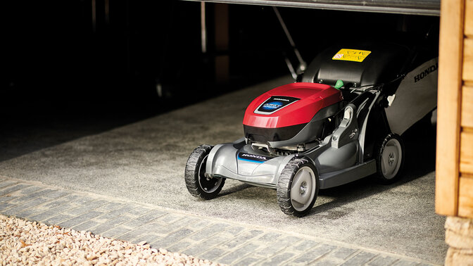 Honda HRX Cordless battery lawnmower from the front