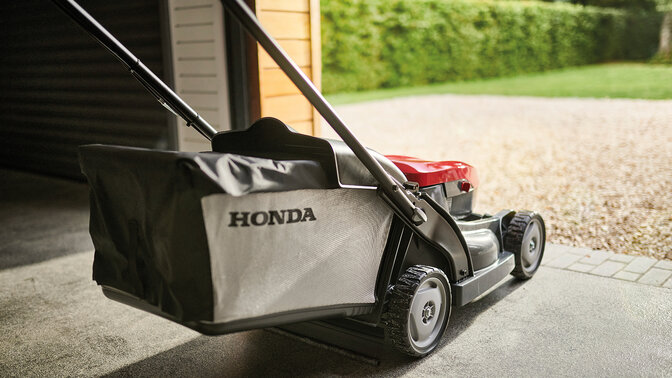Honda HRX Cordless battery lawnmower from behind 