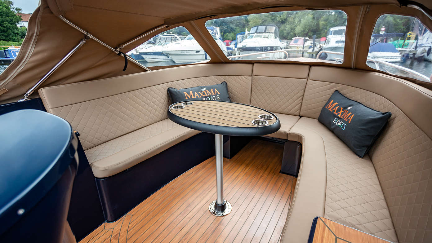 view of the inside of a maxima sloop boat