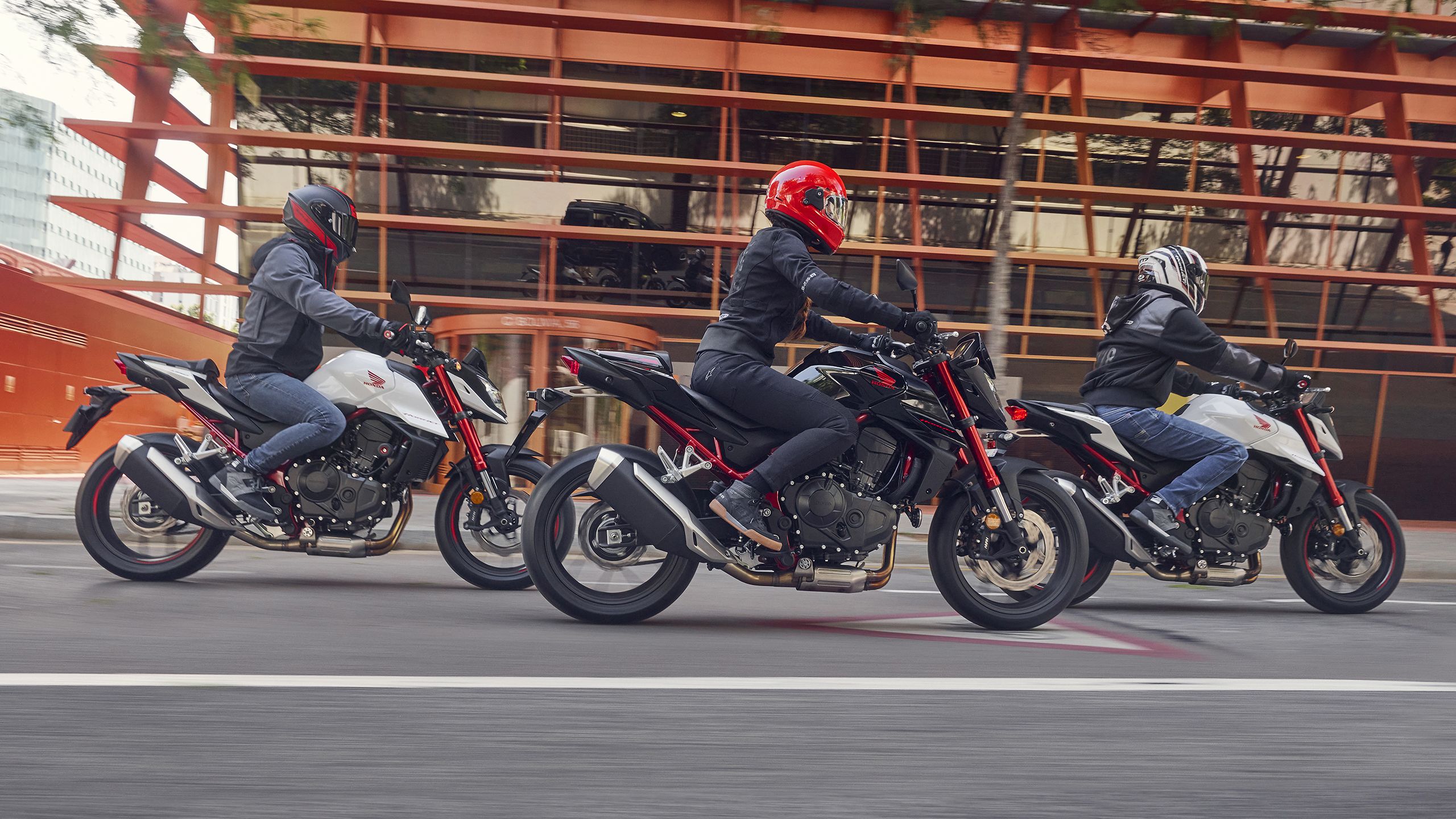 Cover image for How do I get a full motorcycle licence in the UK? | Honda UK