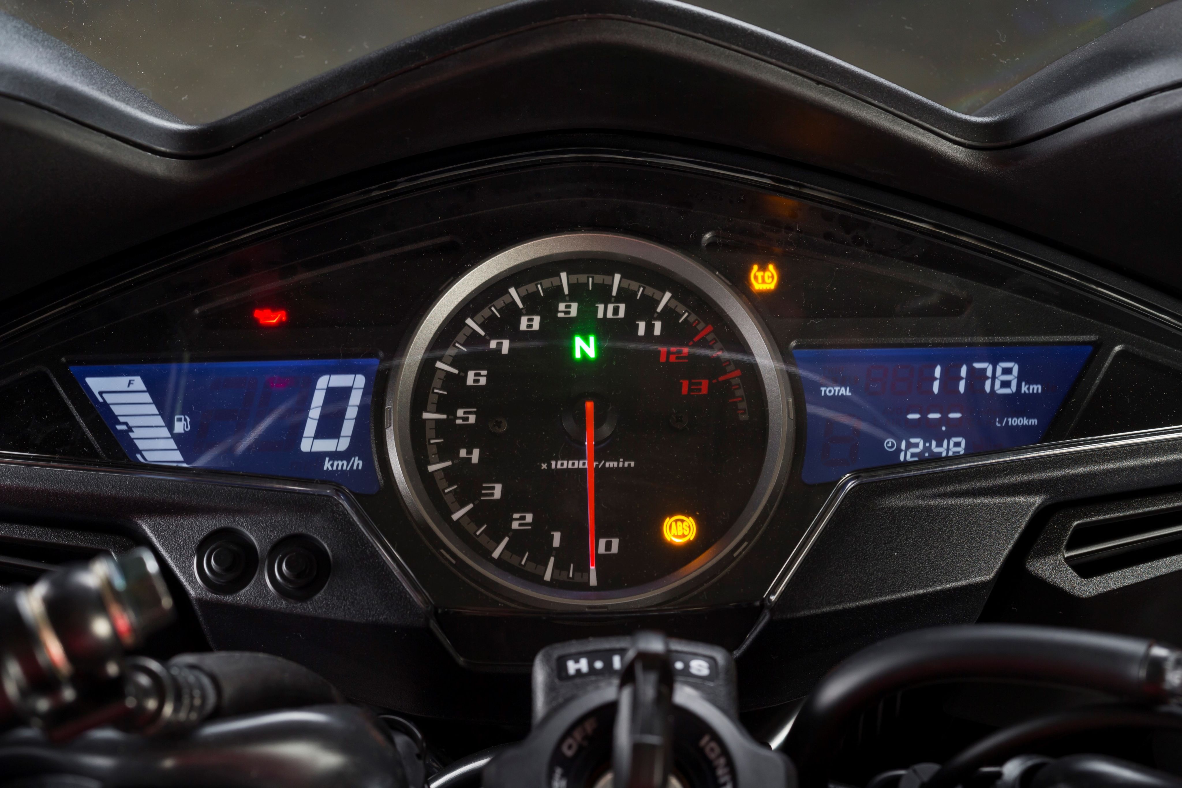 Motorcycle dashboard