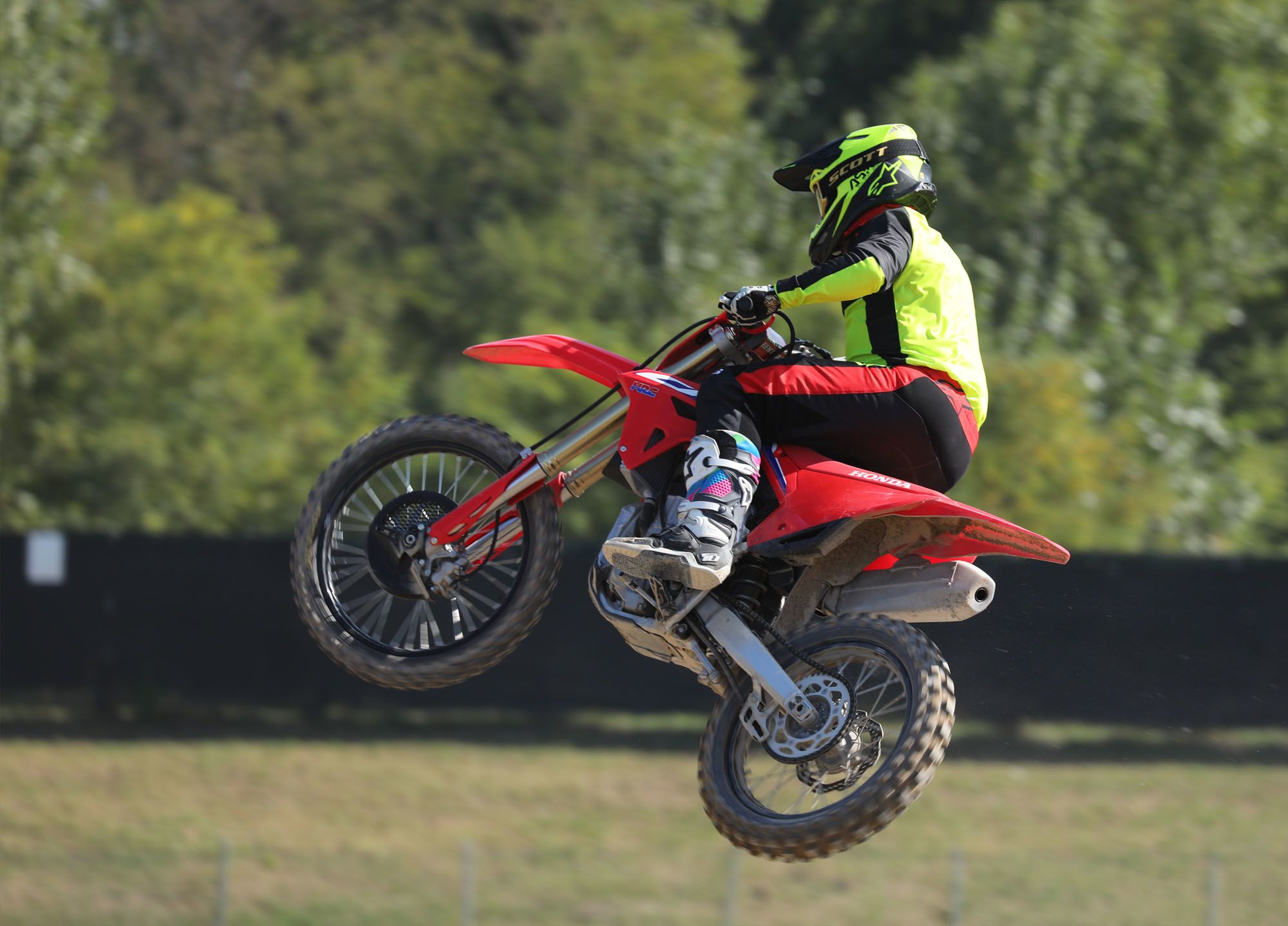 Testing the 2021 Honda CRF450R Honda Engine Room