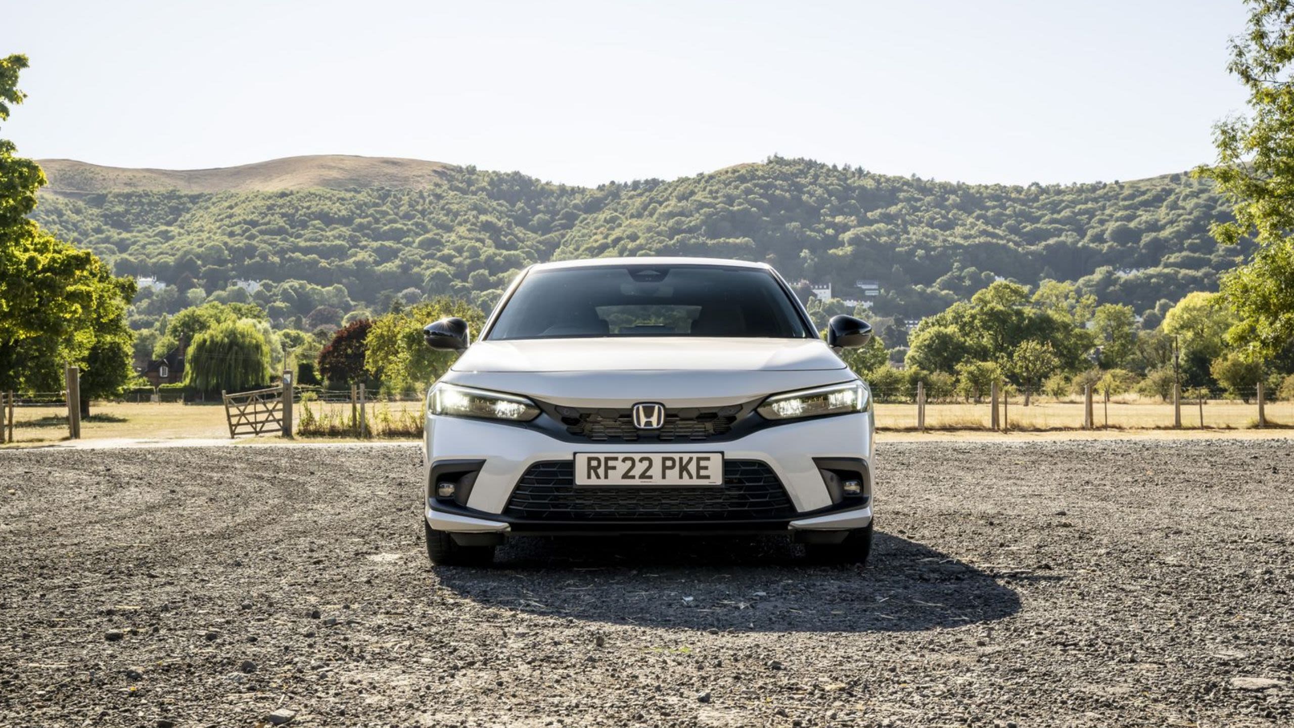 hybrid-car-batteries-charging-explained-honda-uk