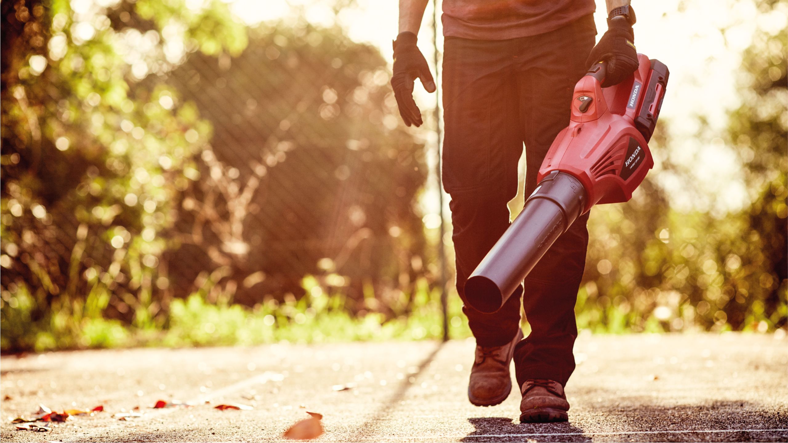 8 Innovative Ways to Use a Leaf Blower Honda Engine Room