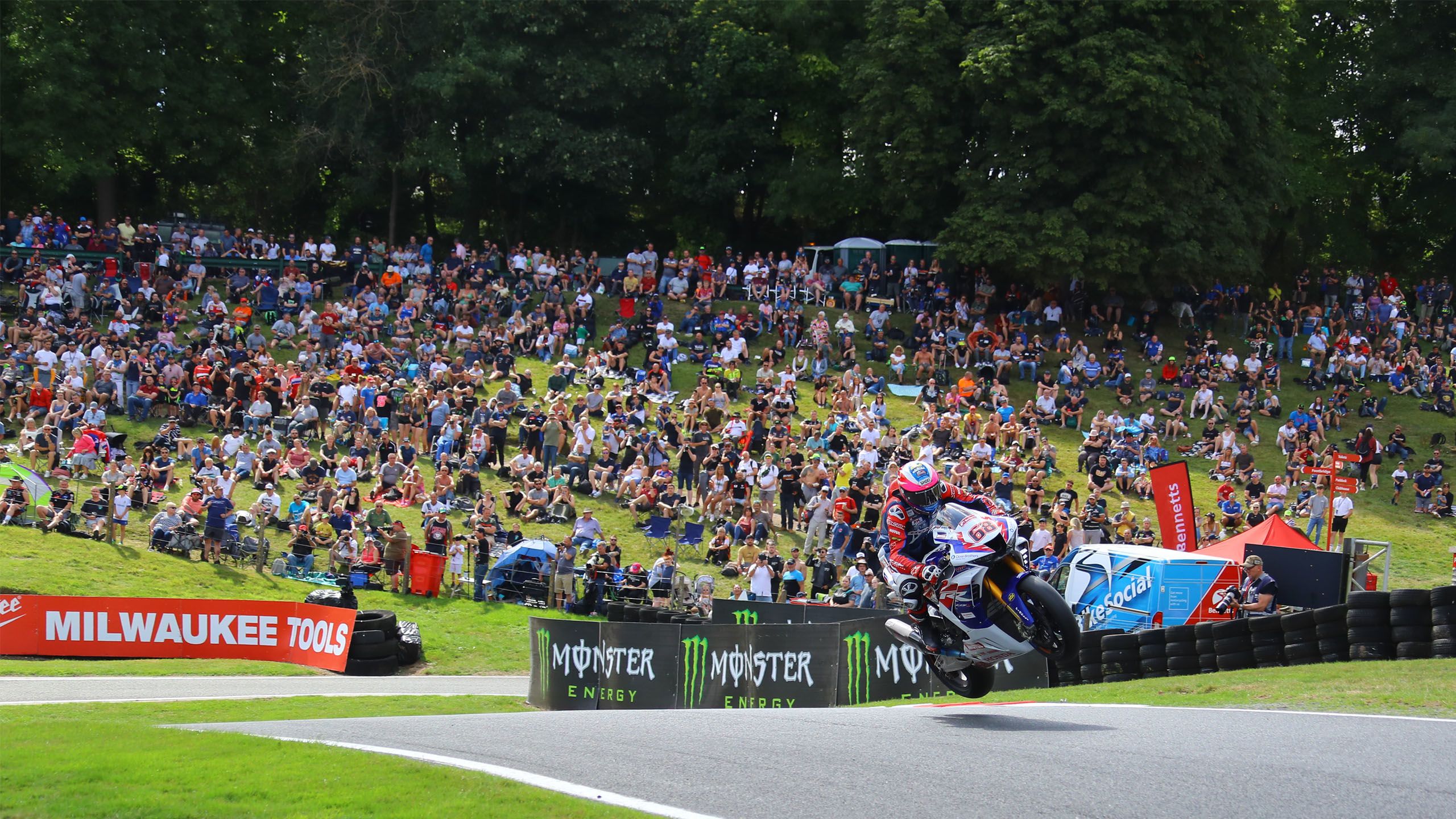 Bsb 2022 Cadwell Park Honda Engine Room