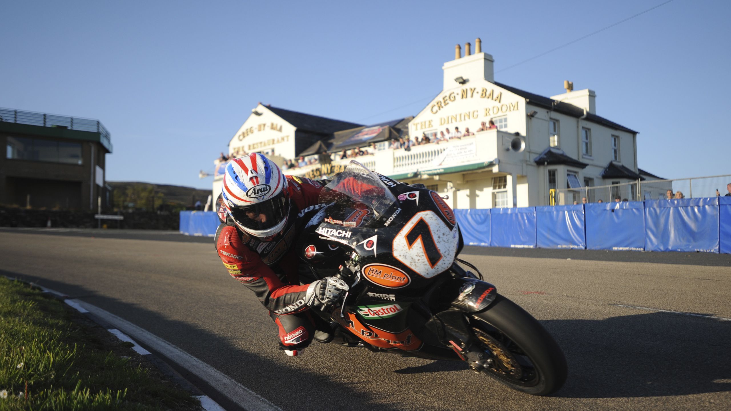Steve Plater’s 2009 Senior TT Victory Honda Engine Room